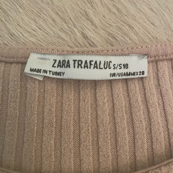 Cropped Zara Top - Picture 3 of 3